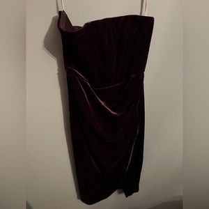 Lulus size Small strapless purple velvet dress